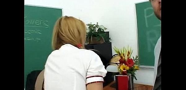 cute russian schoolgirl with round ass gets fucked
